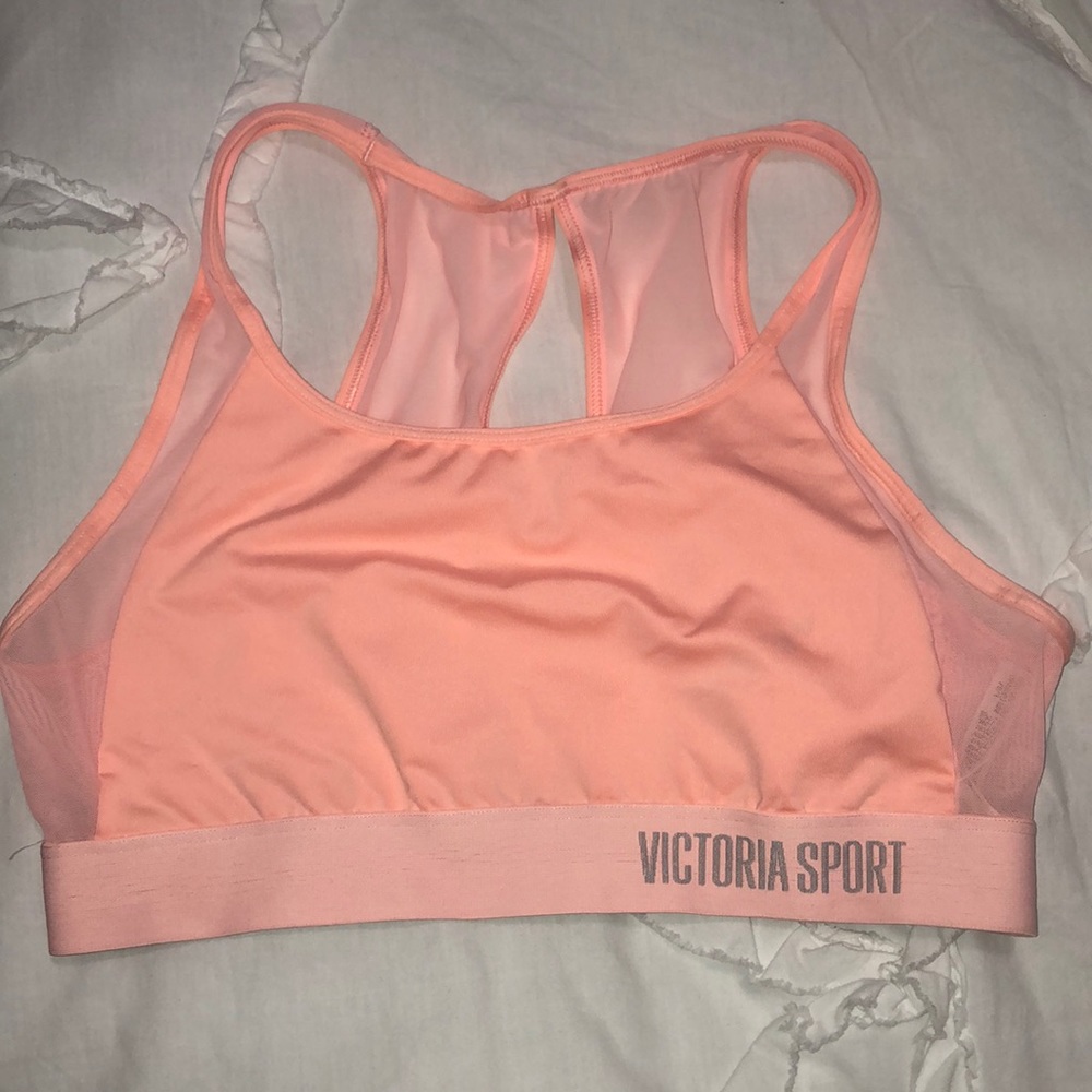 Victoria sport sports bra